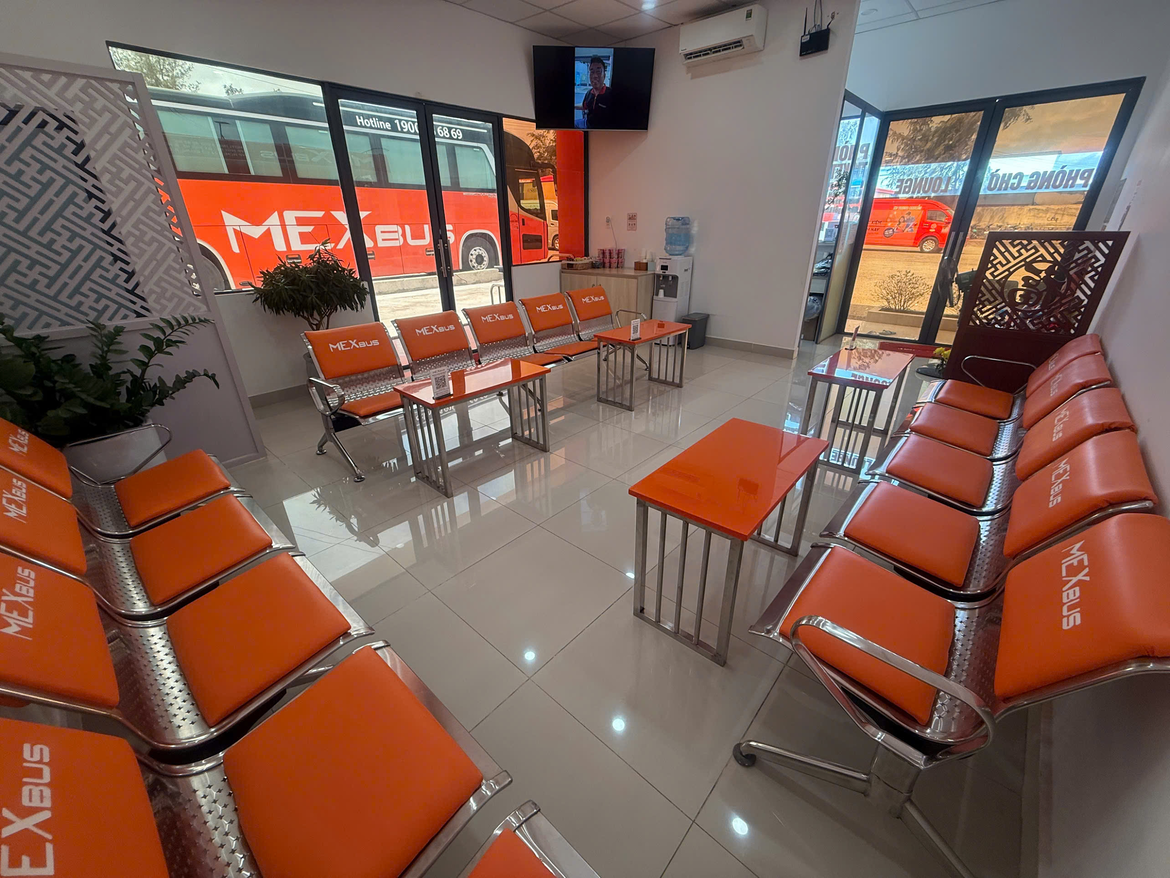 Không gian phòng chờ MexBus tại bến xe Mũi Né, Phan Thiết